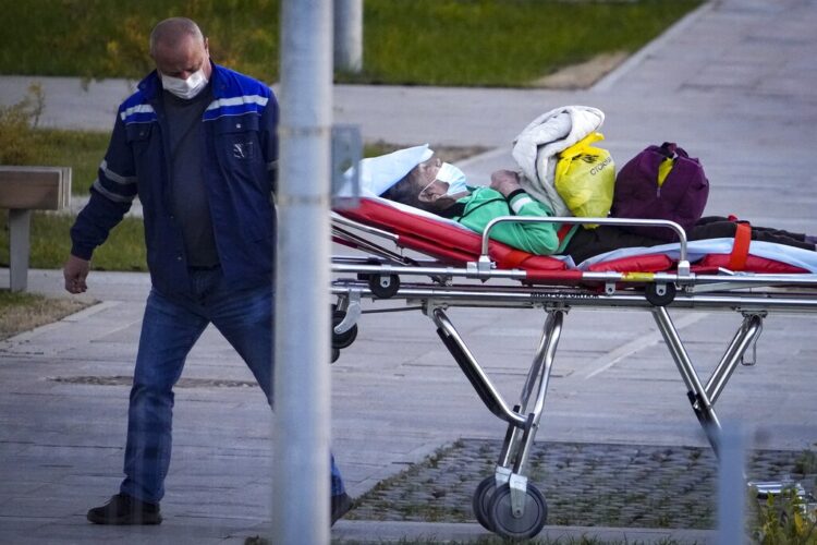 Tue. 9:38 a.m.: Russia registers another record in daily COVID-19 deaths